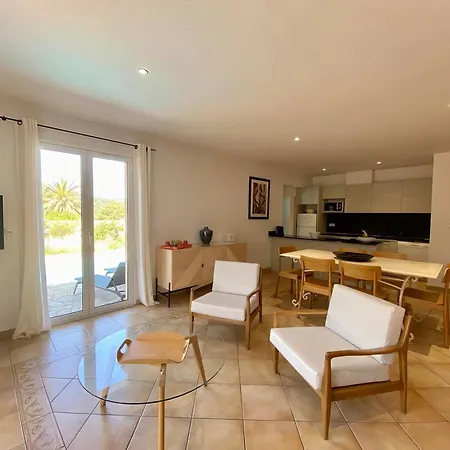 Domaine Celia Villa *
