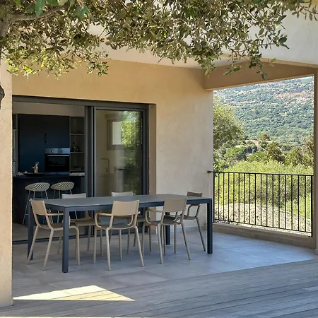 Domaine Celia Villa