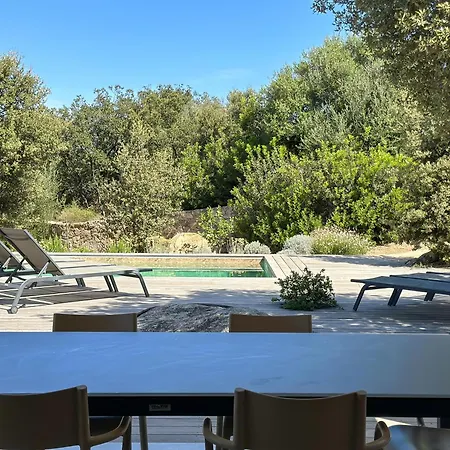 Domaine Celia Villa