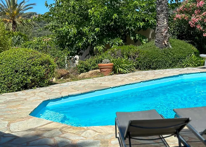 Domaine Celia Villa *